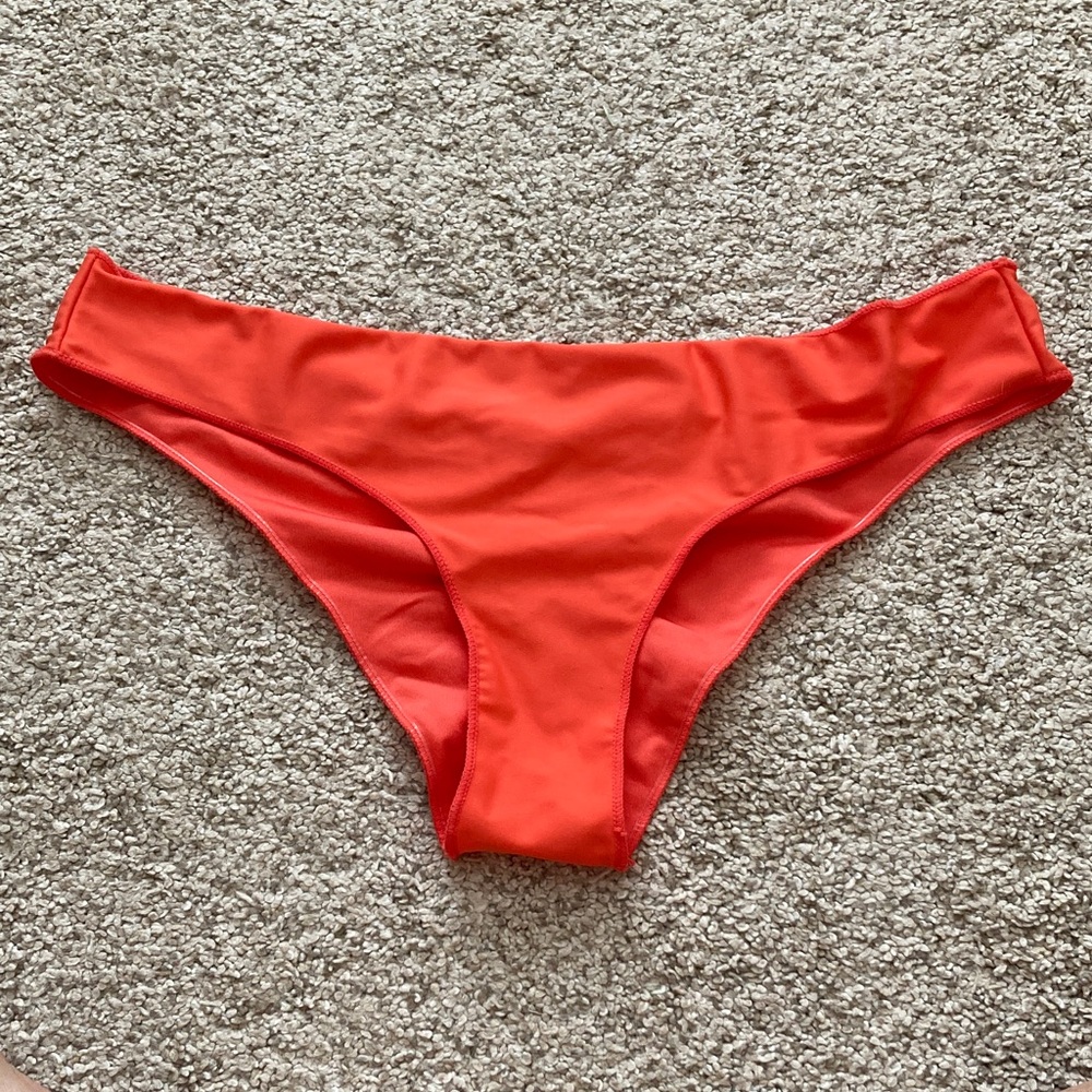 NWOT Rip Curl Classic Surf Cheeky Bikini Bottoms Red/Pink Sz Large